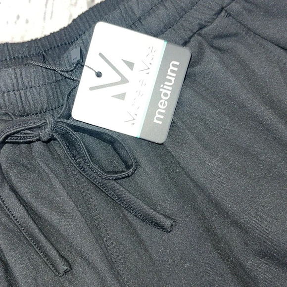 Michelle Mae shorts medium NWT - Picture 2 of 6
